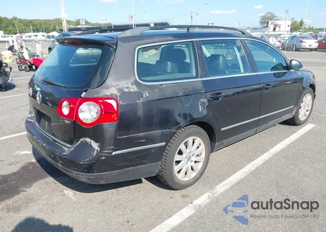 2008 Volkswagen Passat Wagon Turbo z USA, uszkodzony, nr VIN WVWXK73C38E049974